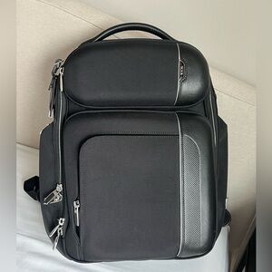 Tumi Arrive Barker Backpack Black Carryon Work Travel Bag Carbon Fiber